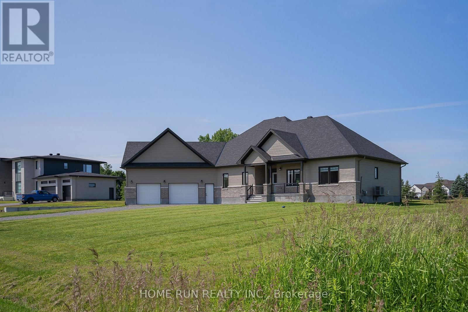 212 SUMMERVIEW TERRACE Image 2