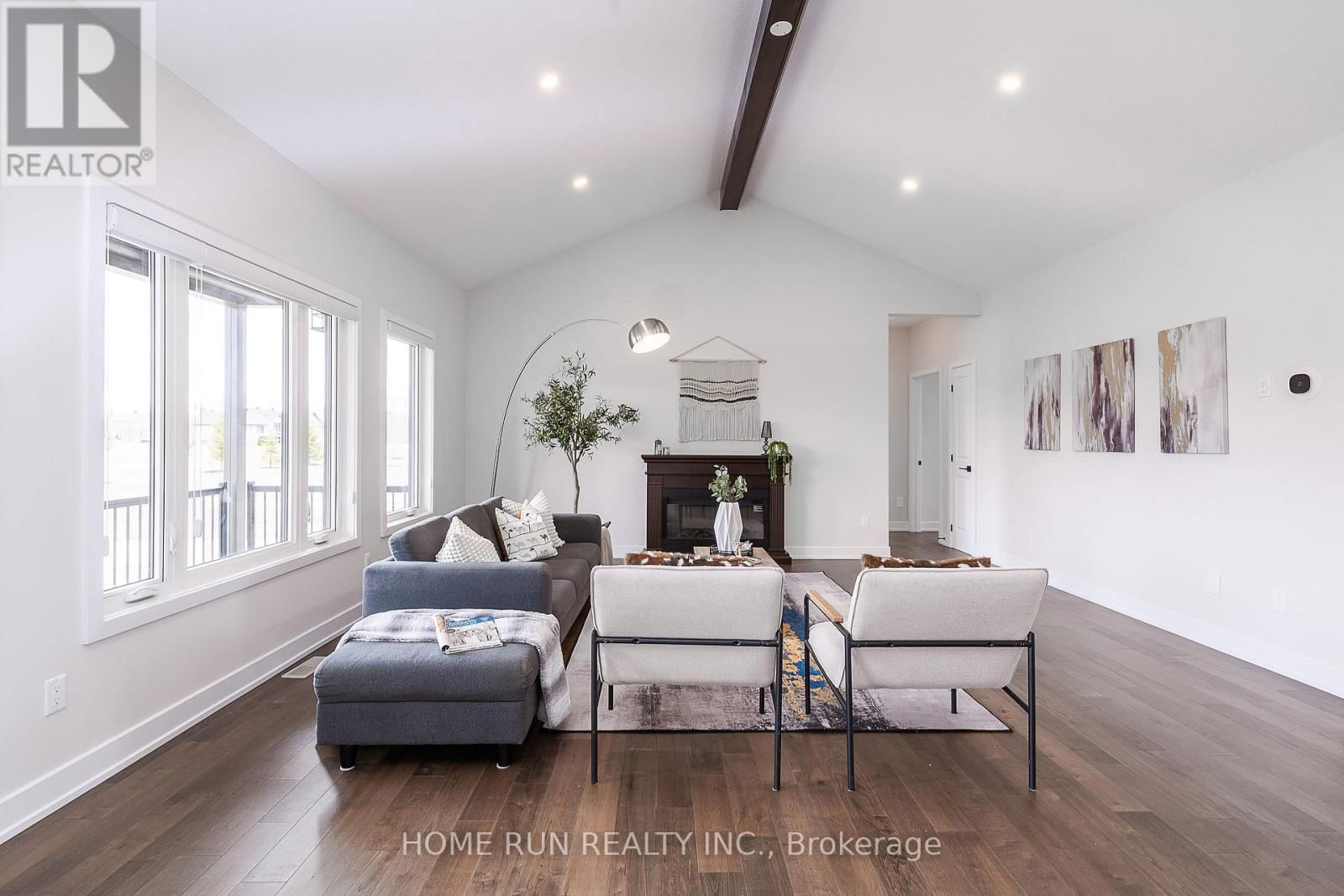 212 SUMMERVIEW TERRACE Image 22