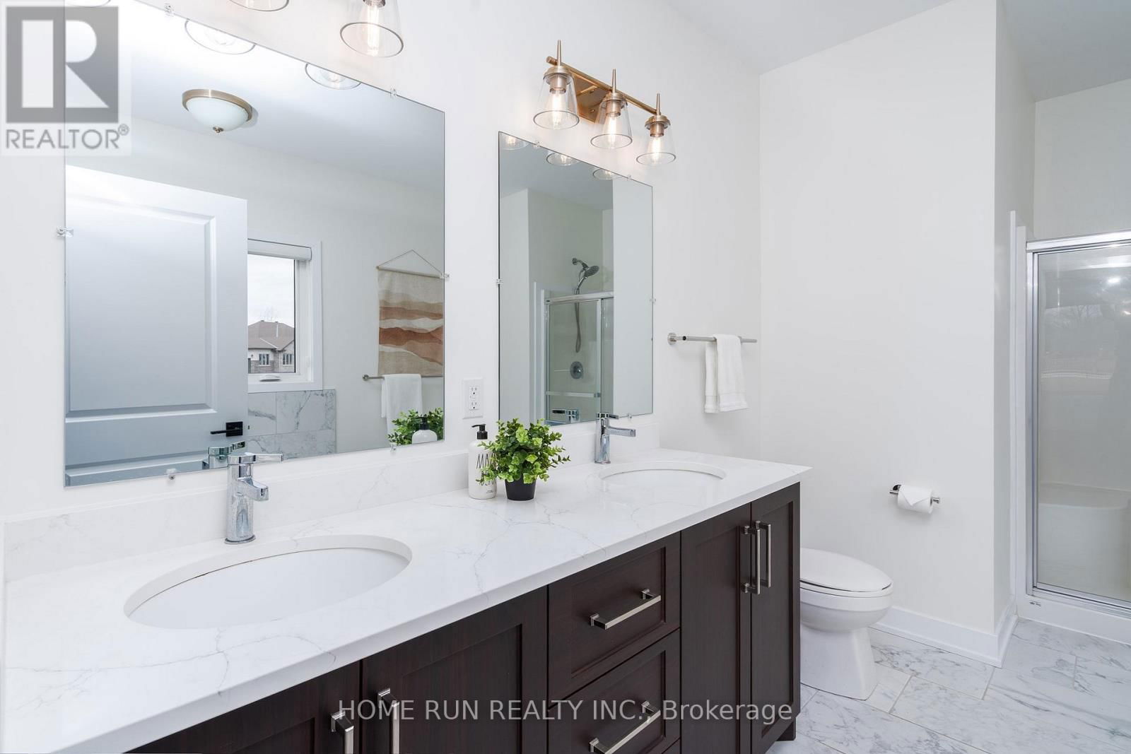 212 SUMMERVIEW TERRACE Image 32