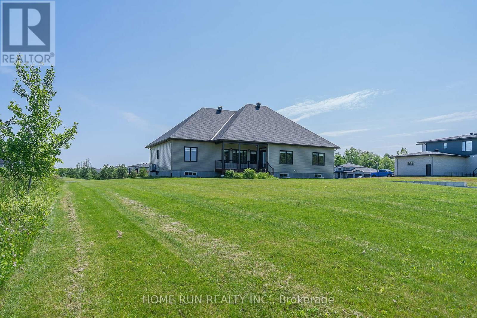 212 SUMMERVIEW TERRACE Image 45