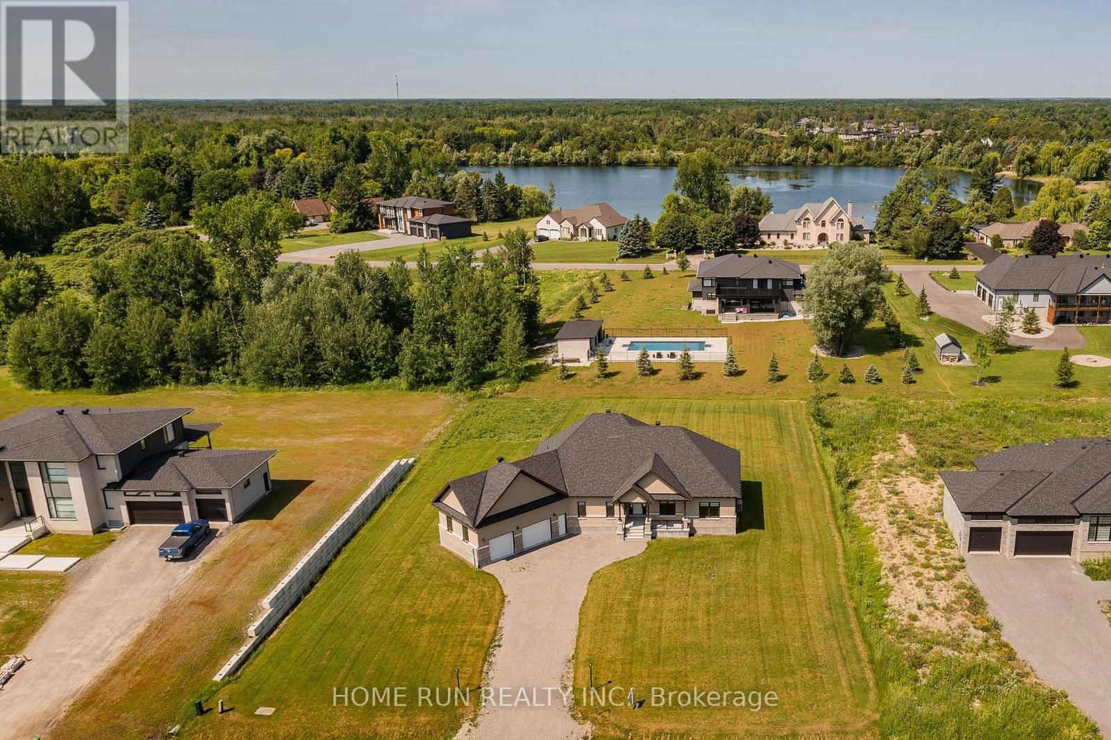 212 SUMMERVIEW TERRACE Image 47