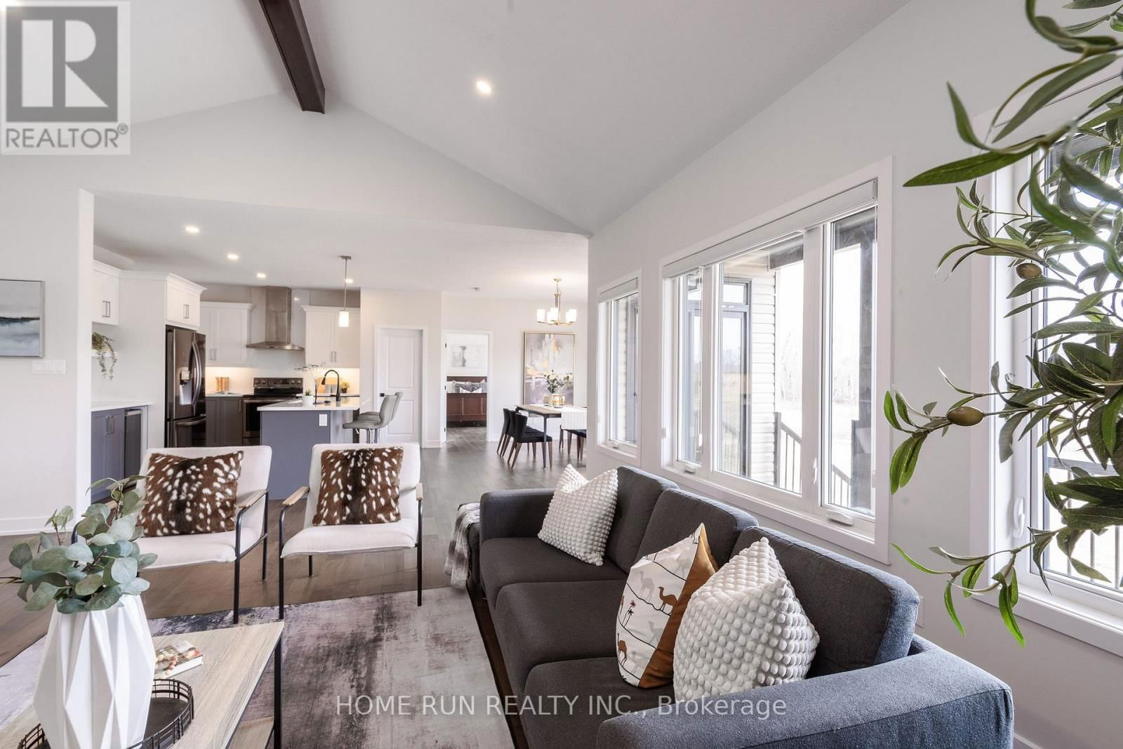 212 SUMMERVIEW TERRACE Image 9