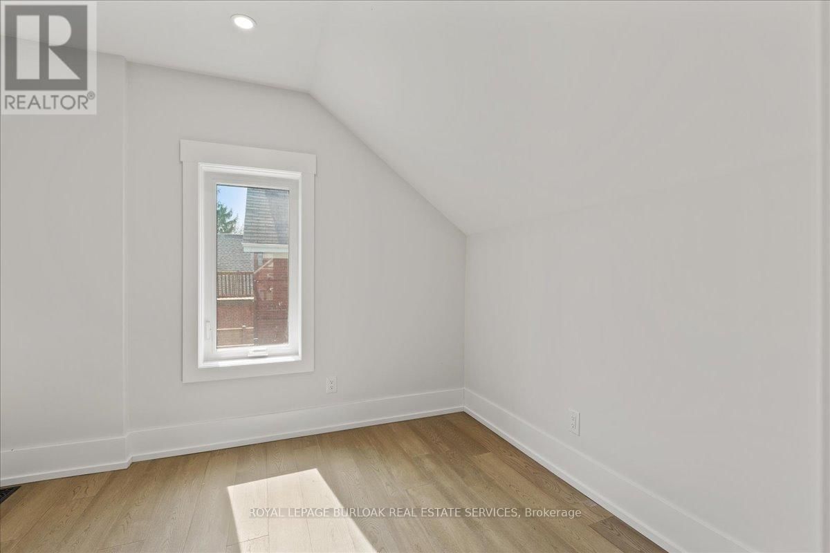 81 SAMUEL STREET Image 23