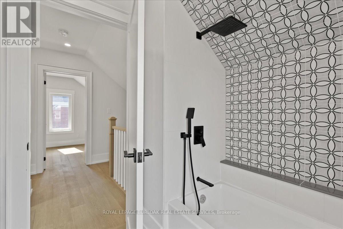 81 SAMUEL STREET Image 28