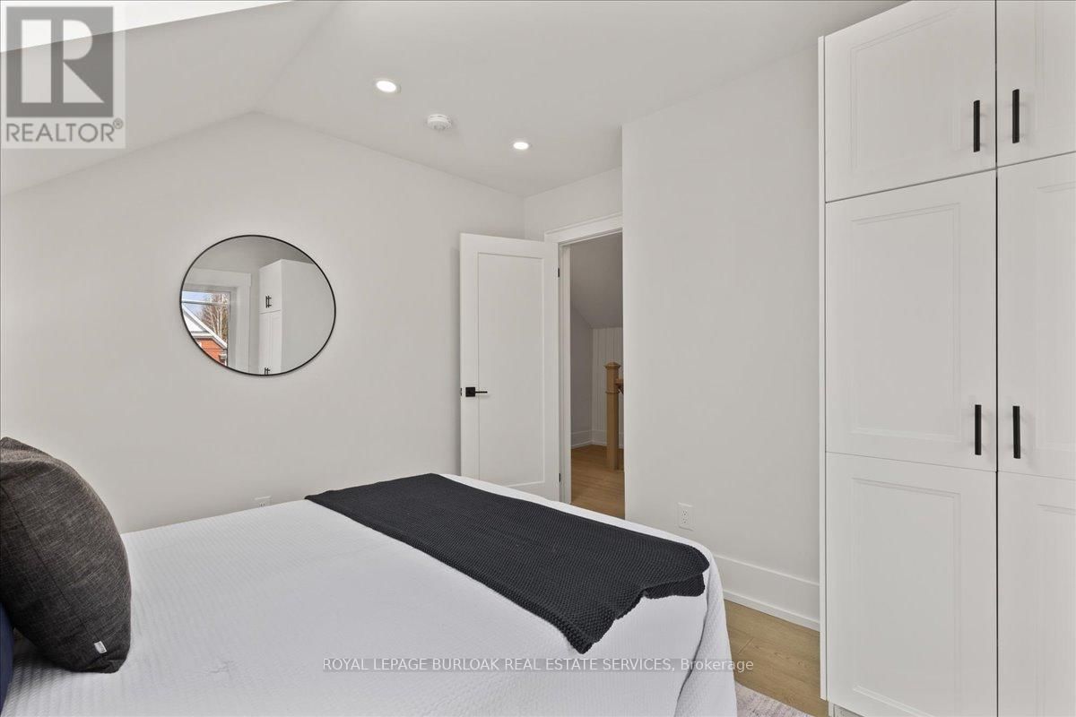 81 SAMUEL STREET Image 30