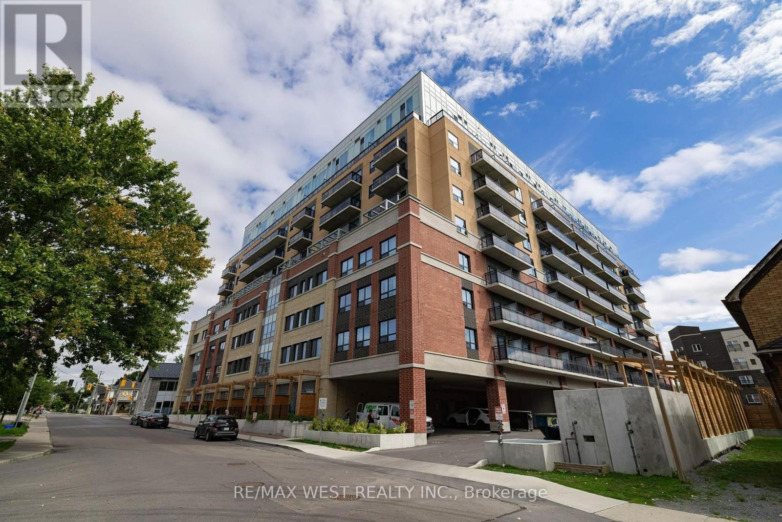 440 - 652 PRINCESS STREET Image 1