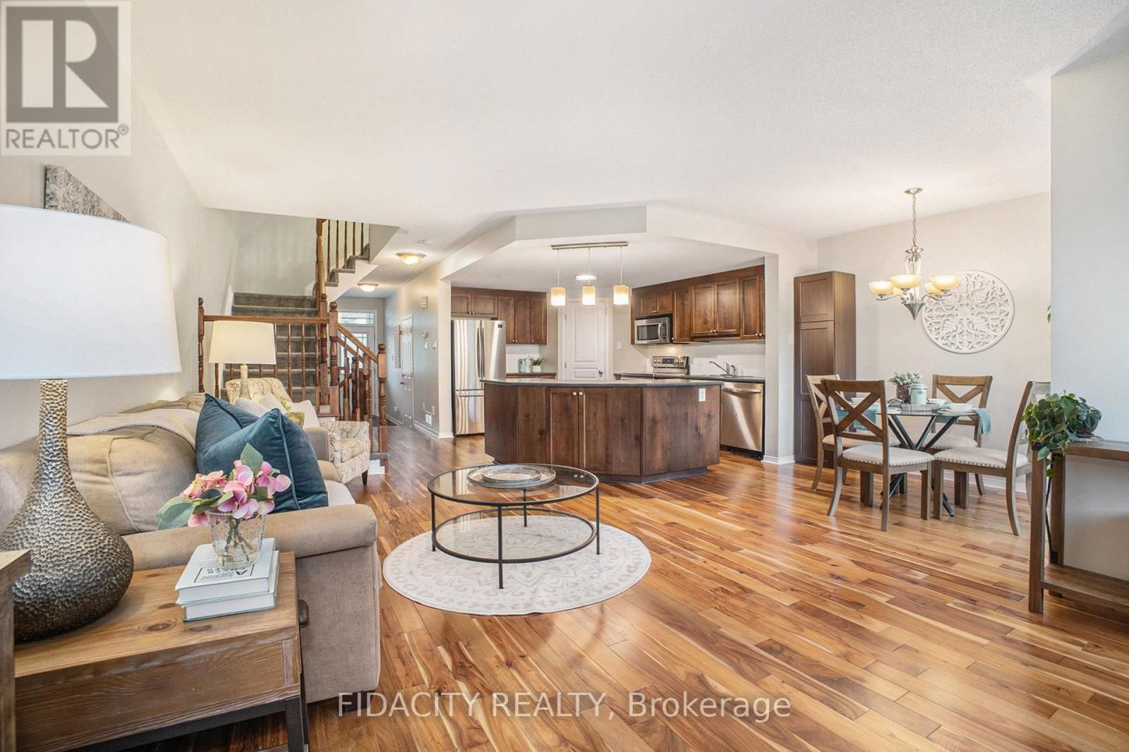 1493 CARRONBRIDGE CIRCLE Image 11