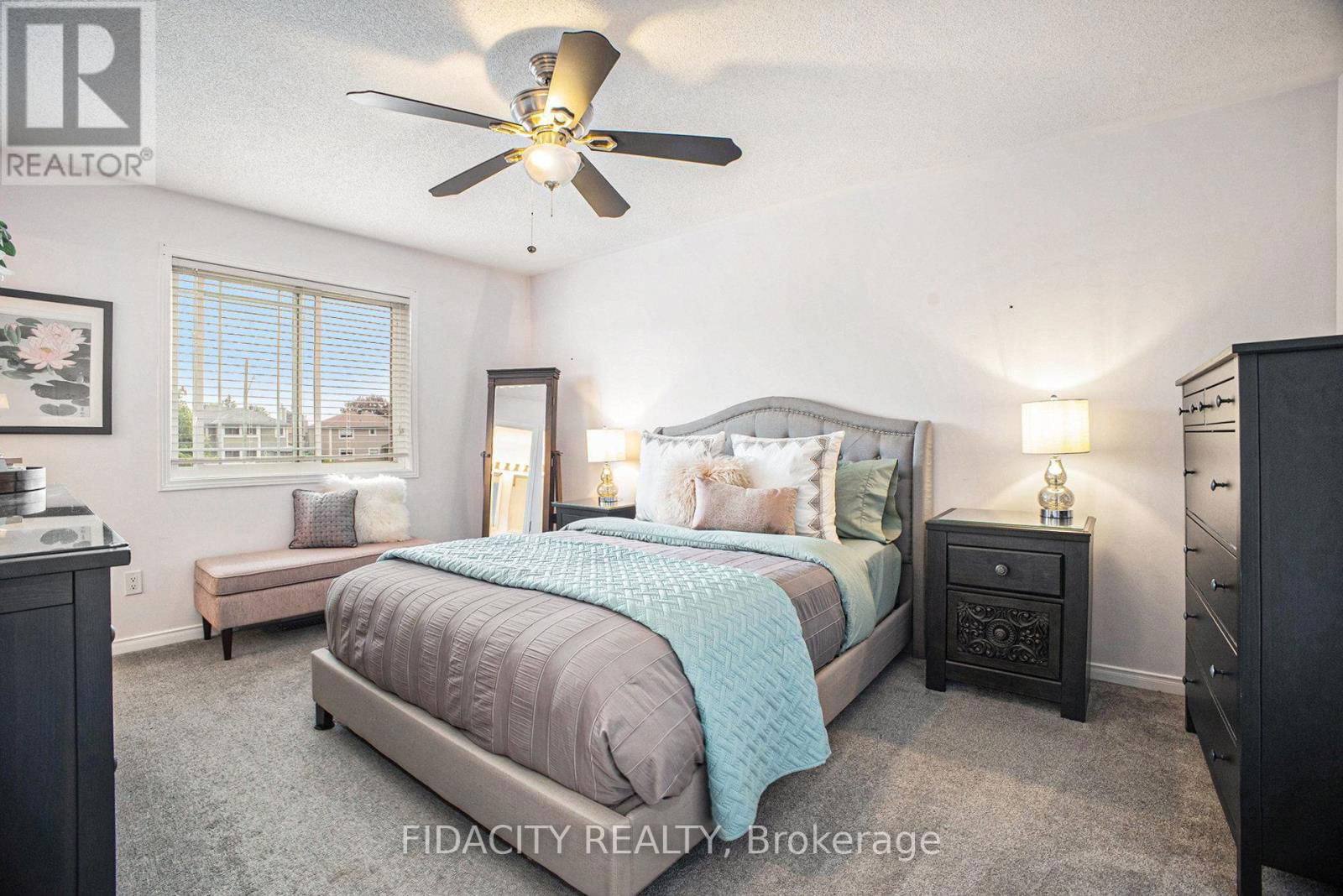 1493 CARRONBRIDGE CIRCLE Image 14