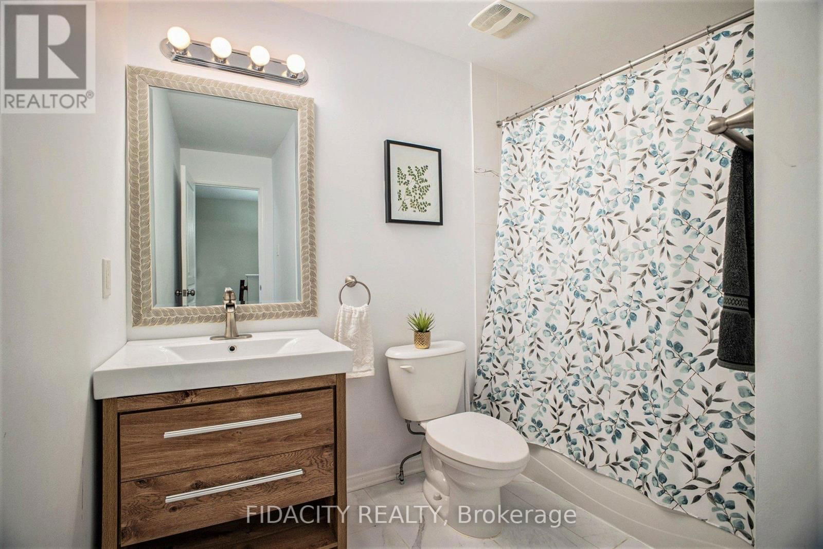 1493 CARRONBRIDGE CIRCLE Image 19