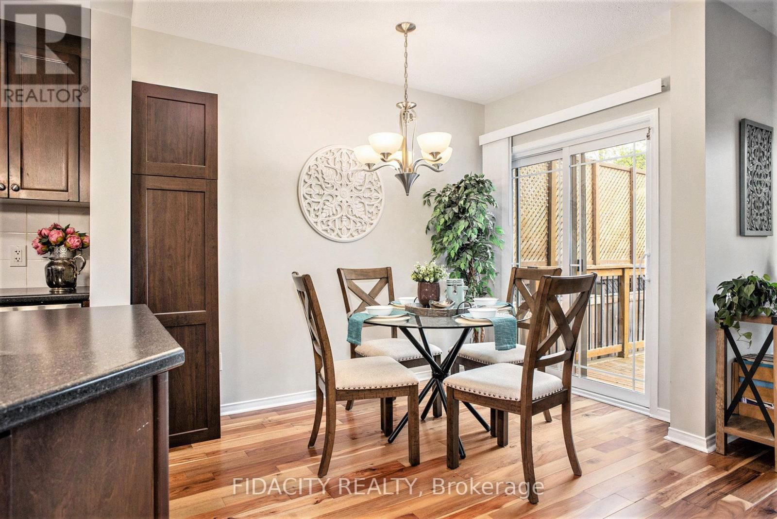 1493 CARRONBRIDGE CIRCLE Image 7