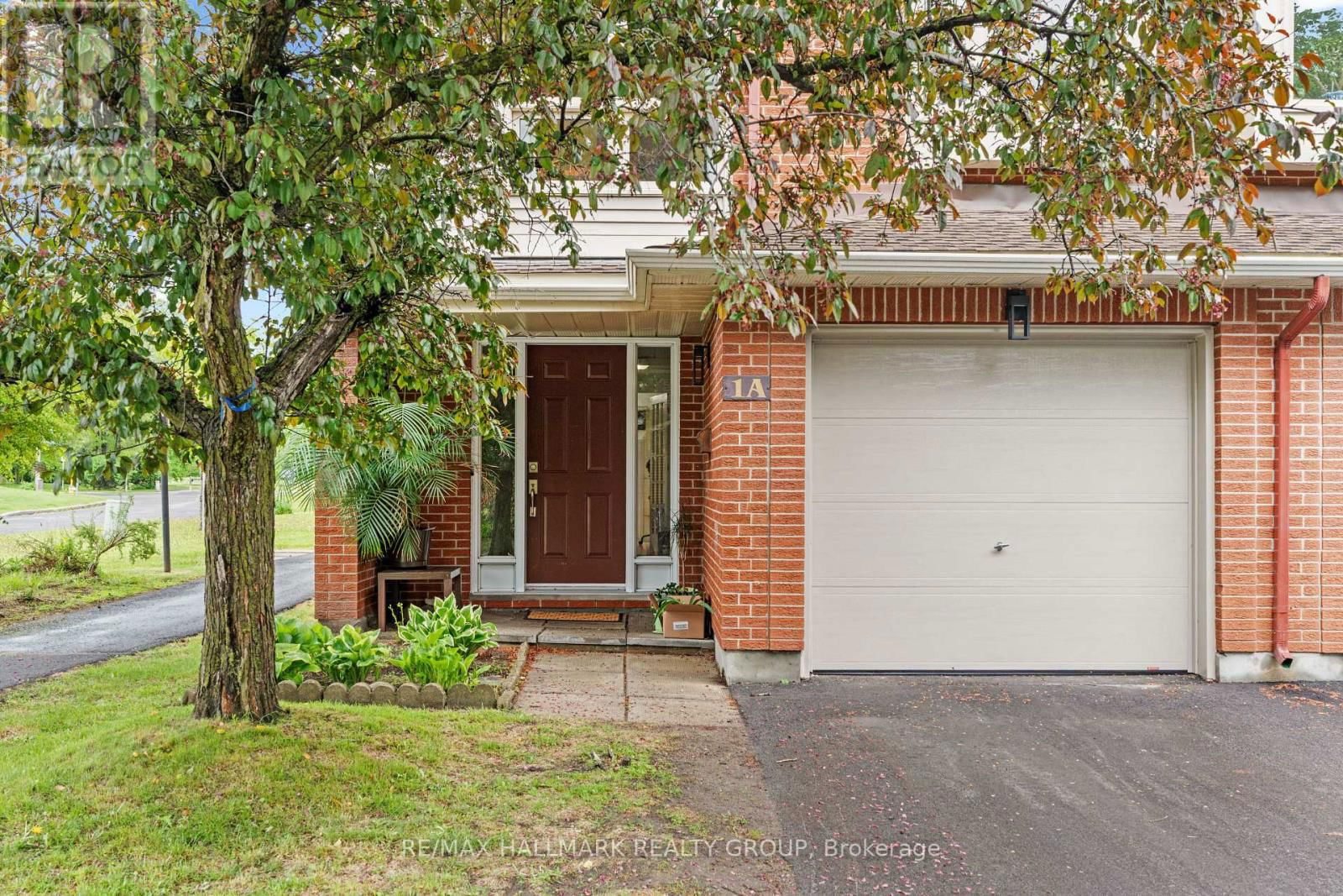 1A CRESTLEA CRESCENT Image 2