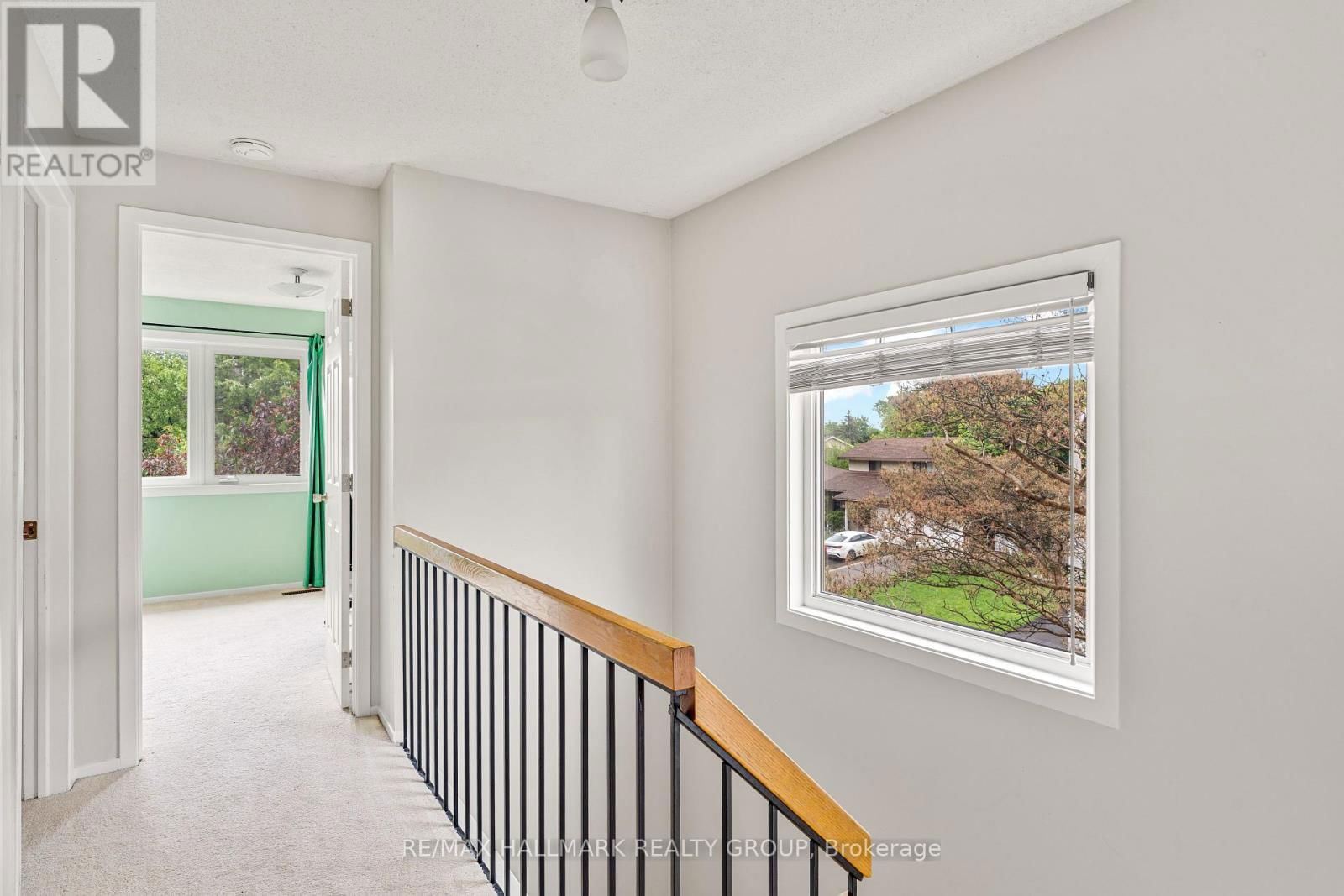 1A CRESTLEA CRESCENT Image 21