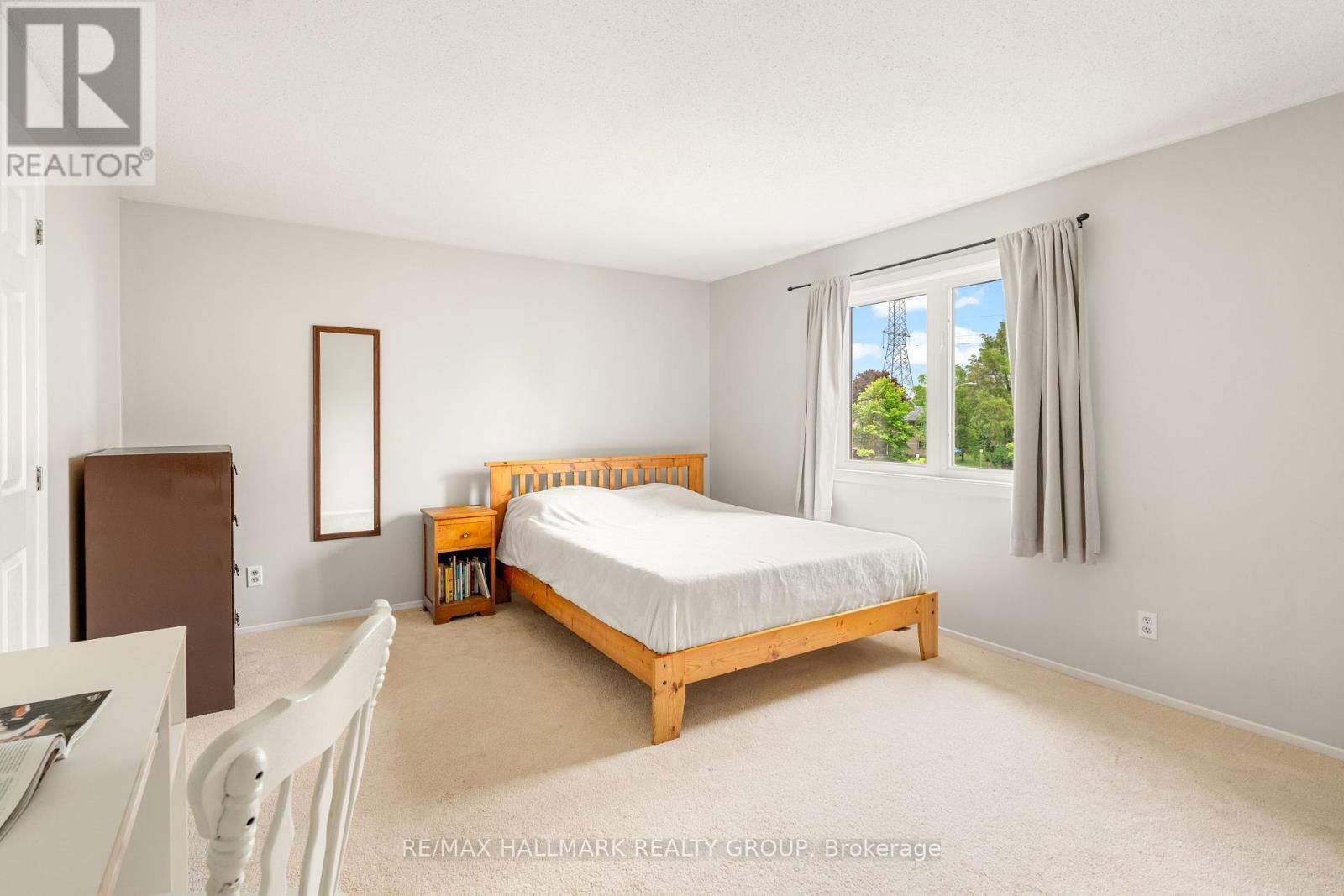 1A CRESTLEA CRESCENT Image 22