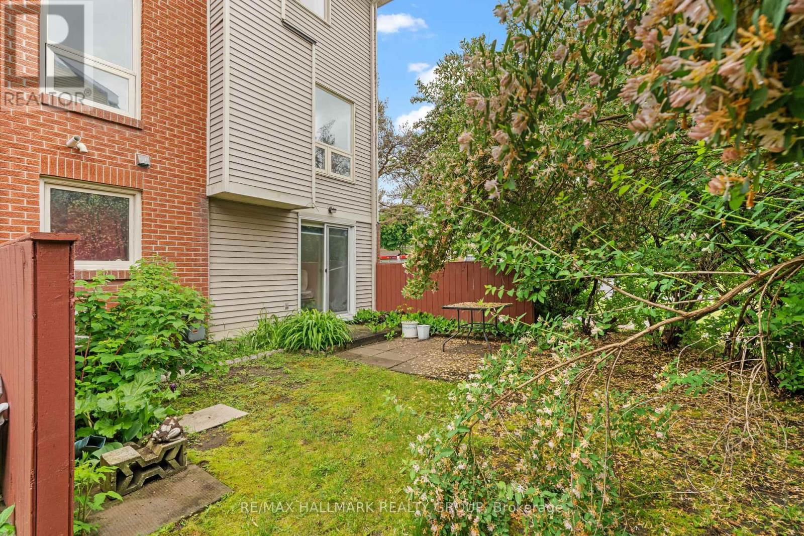 1A CRESTLEA CRESCENT Image 33