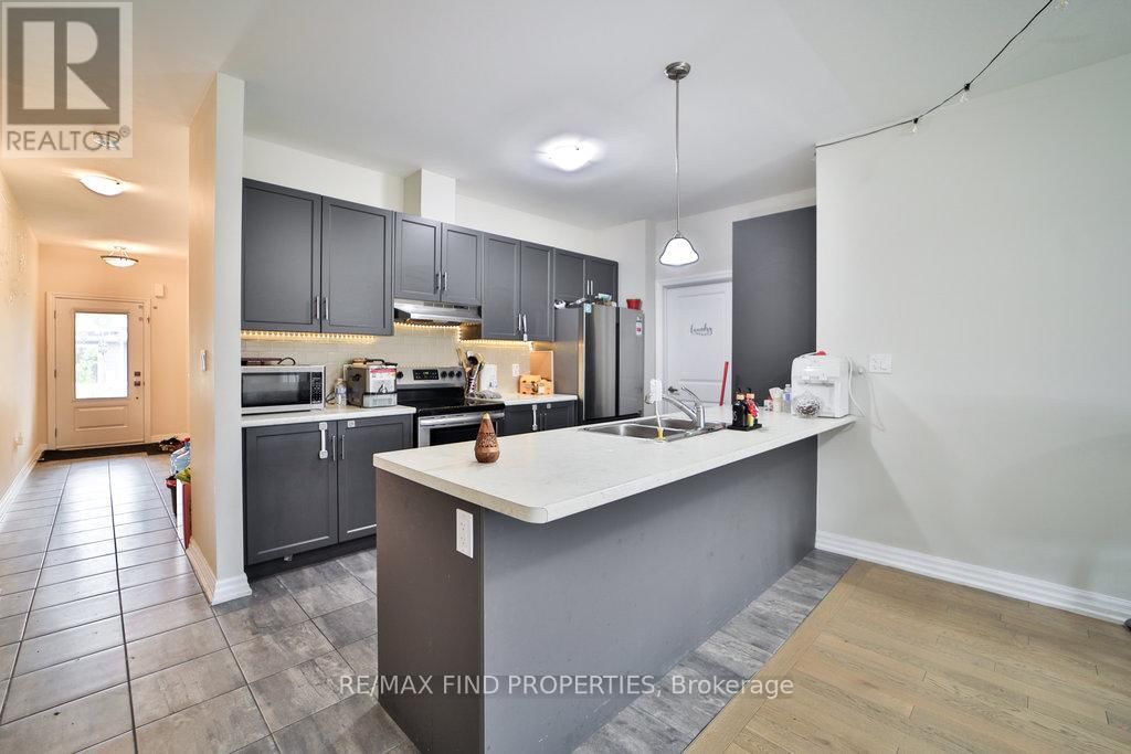 53 - 4311 MANN STREET Image 10