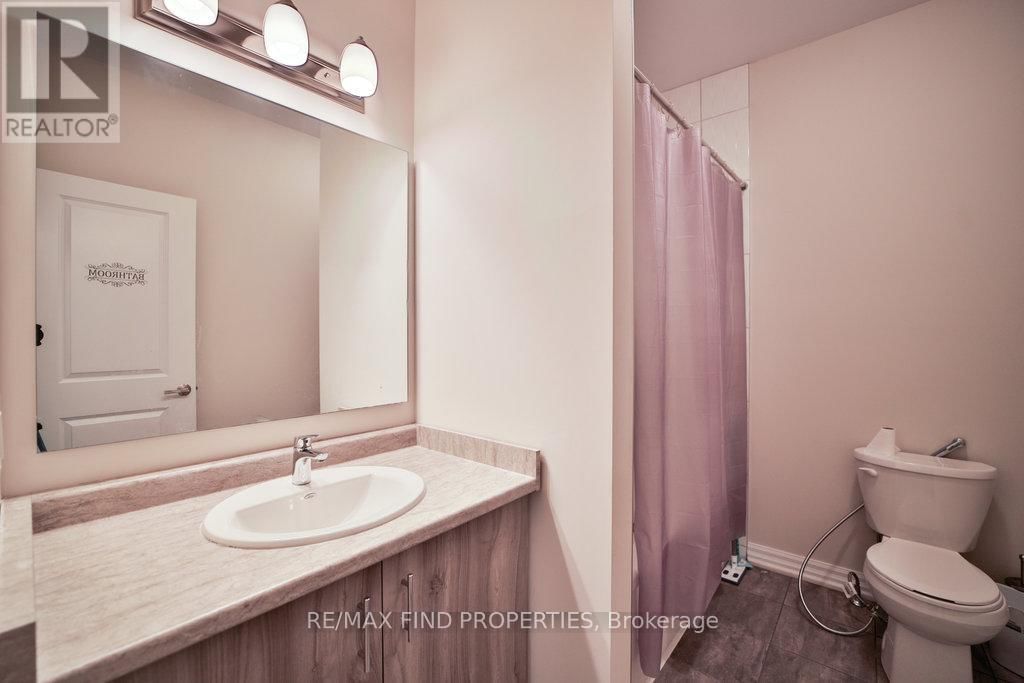 53 - 4311 MANN STREET Image 31
