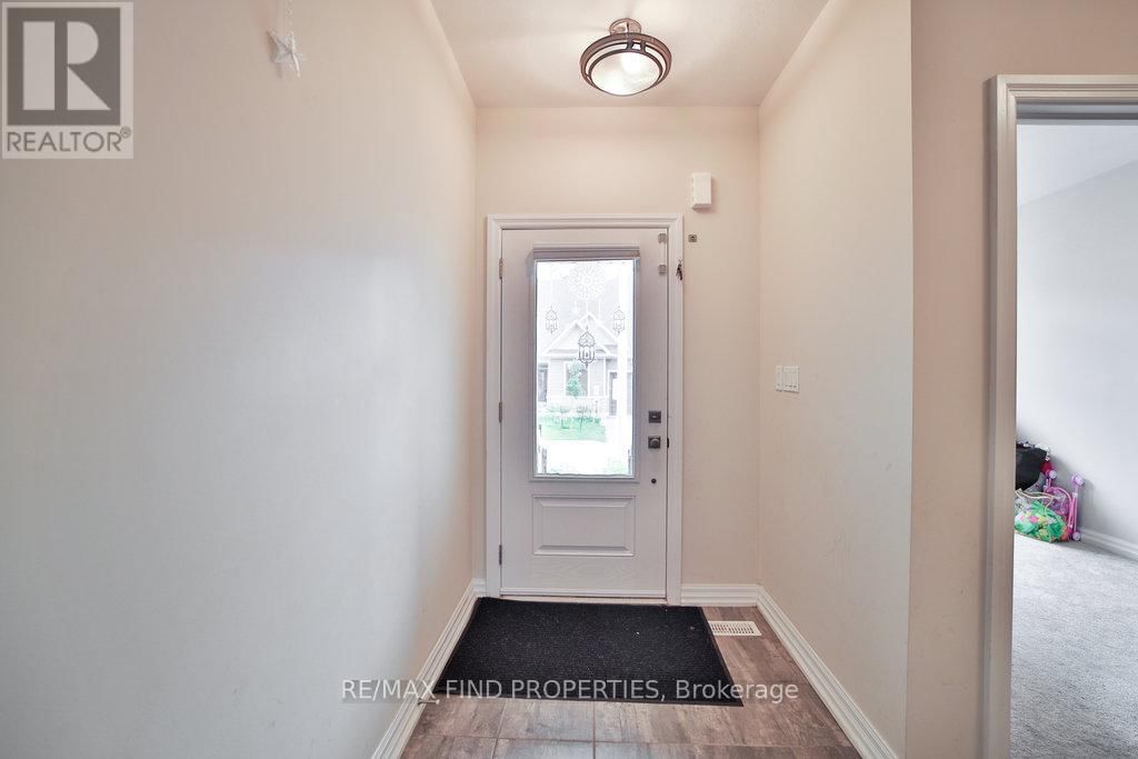 53 - 4311 MANN STREET Image 6