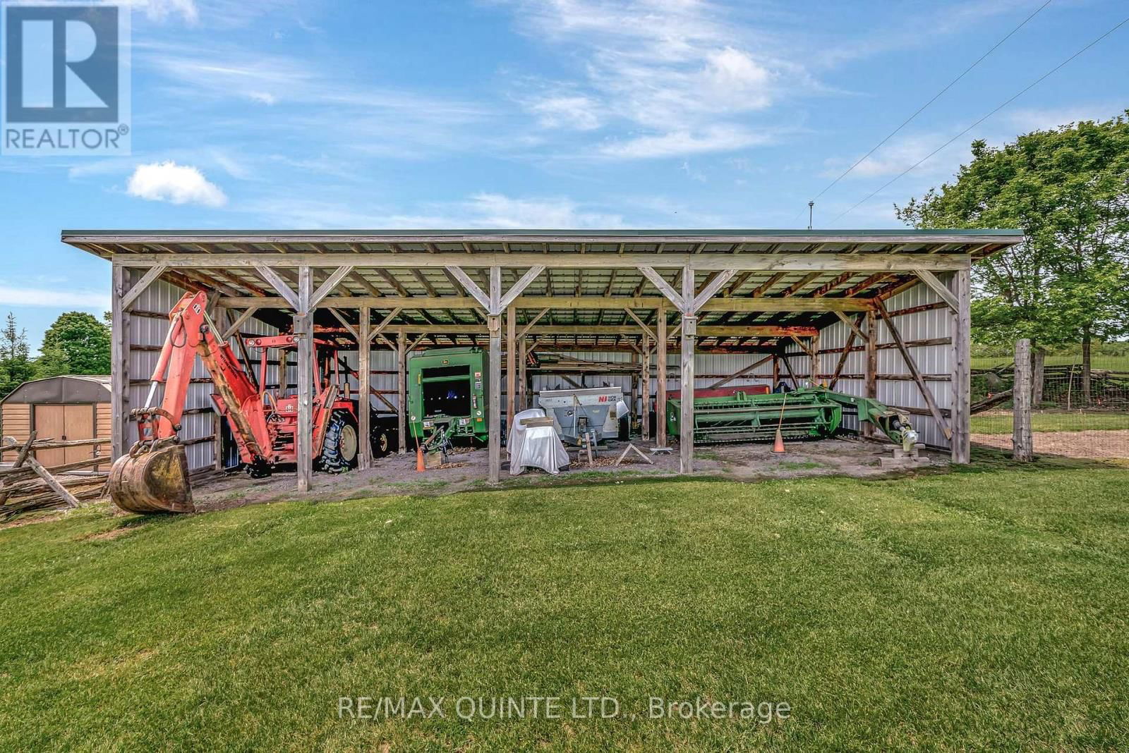 652 PALMATEER ROAD Image 35