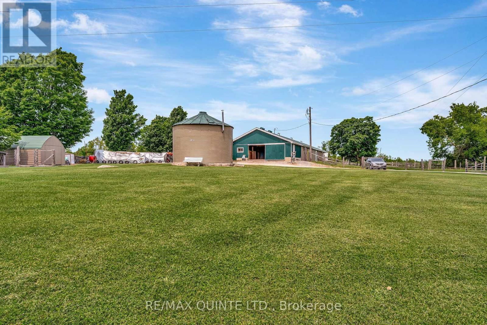 652 PALMATEER ROAD Image 36