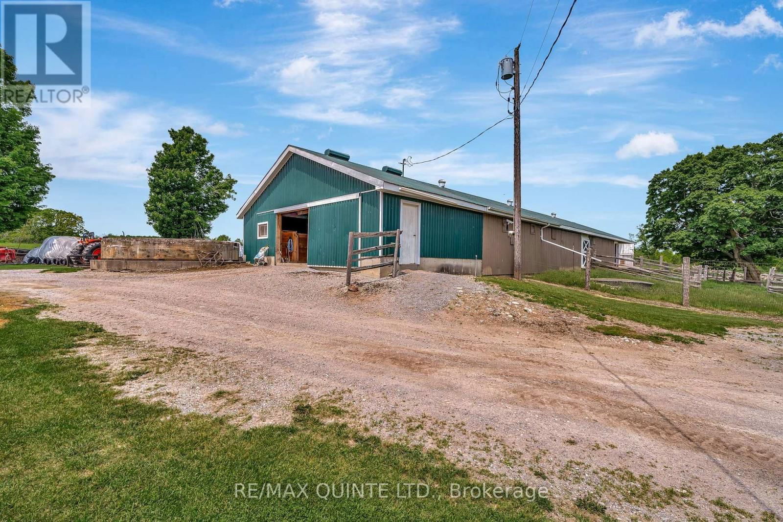 652 PALMATEER ROAD Image 39