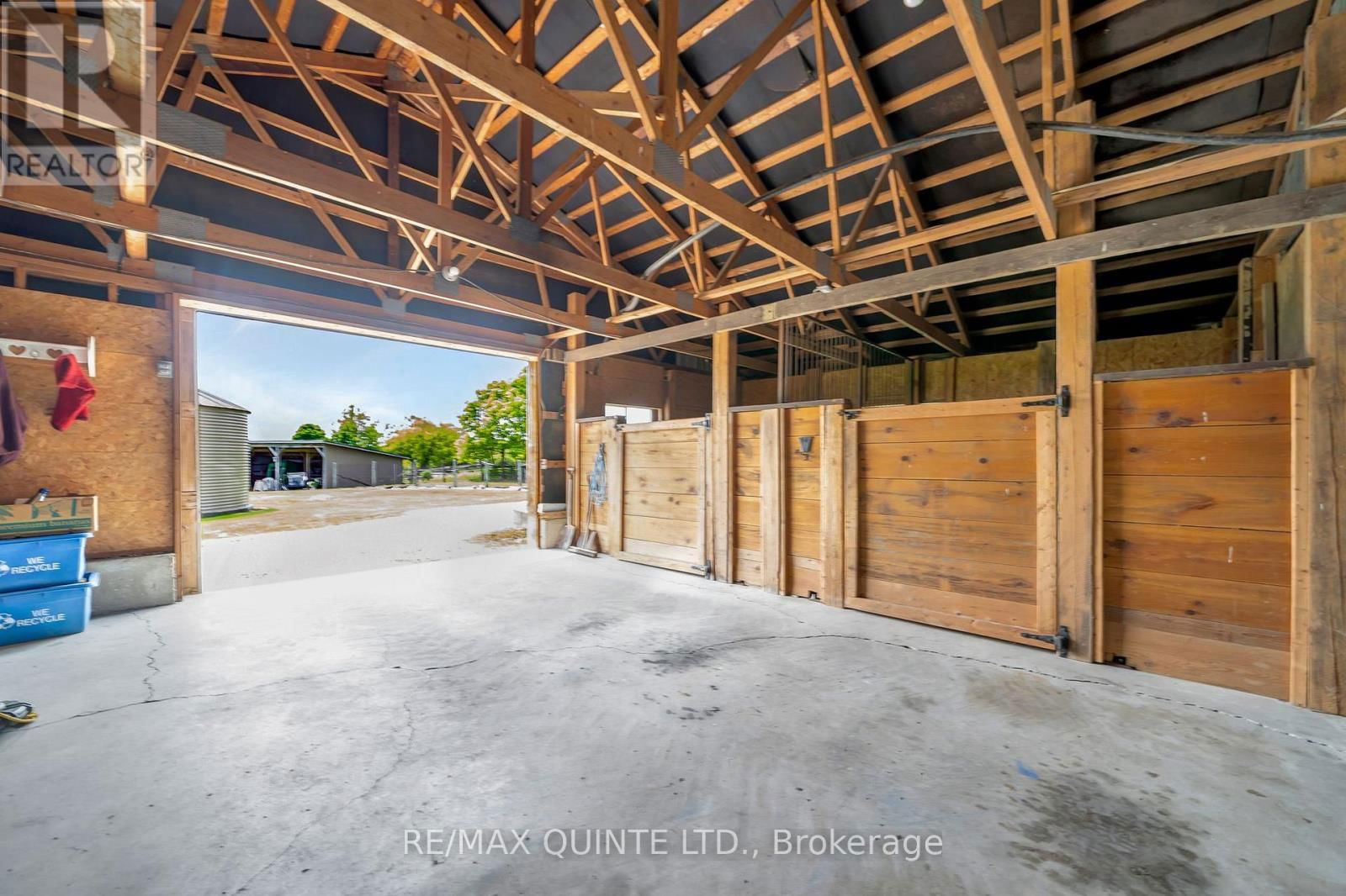 652 PALMATEER ROAD Image 41