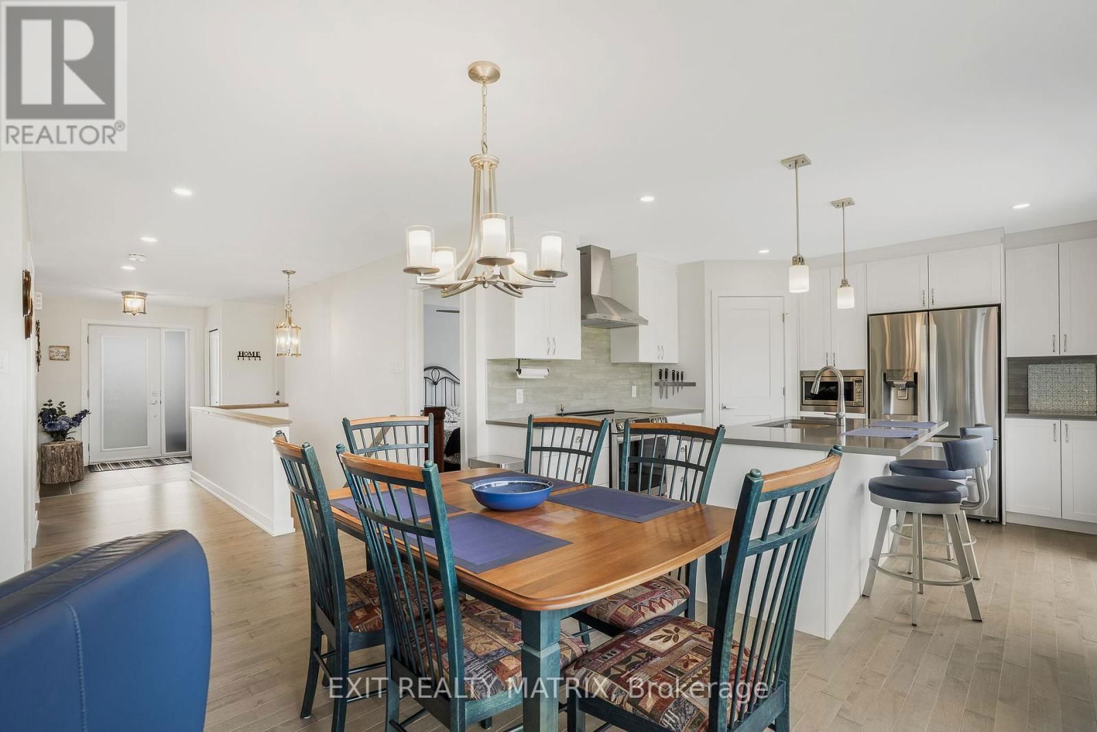 521 BARRAGE STREET Image 10