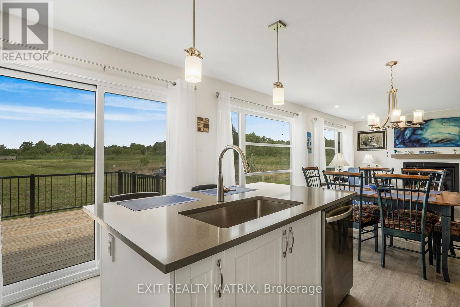 521 BARRAGE STREET Image 14