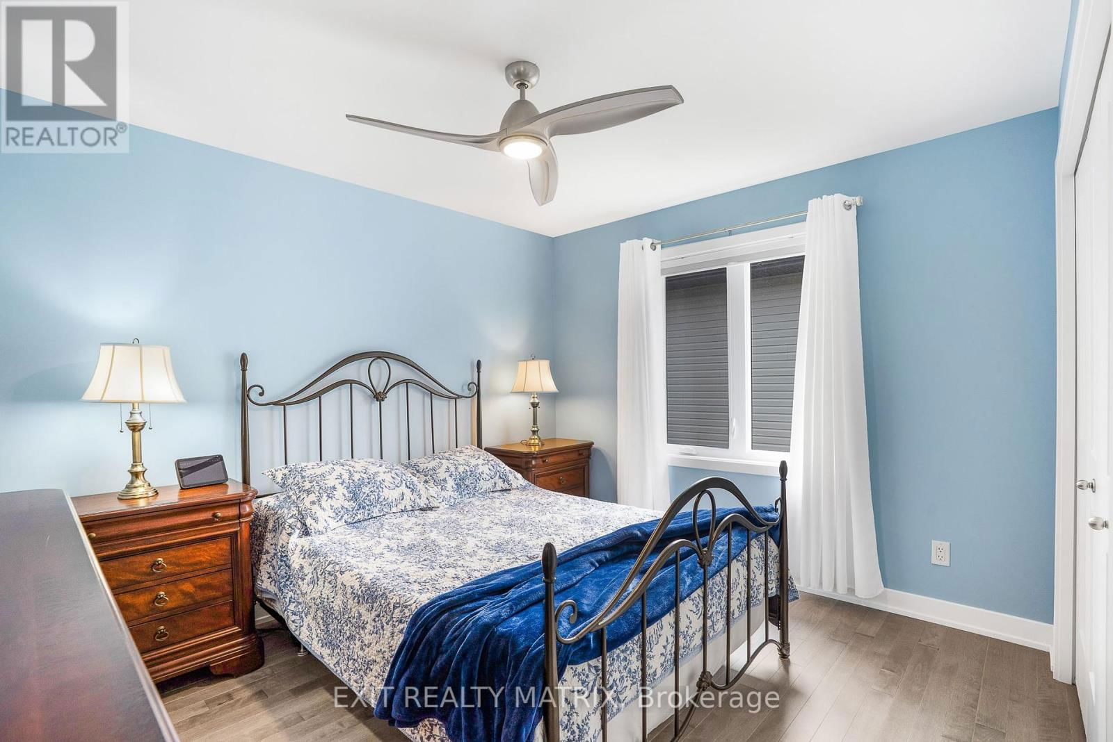 521 BARRAGE STREET Image 16