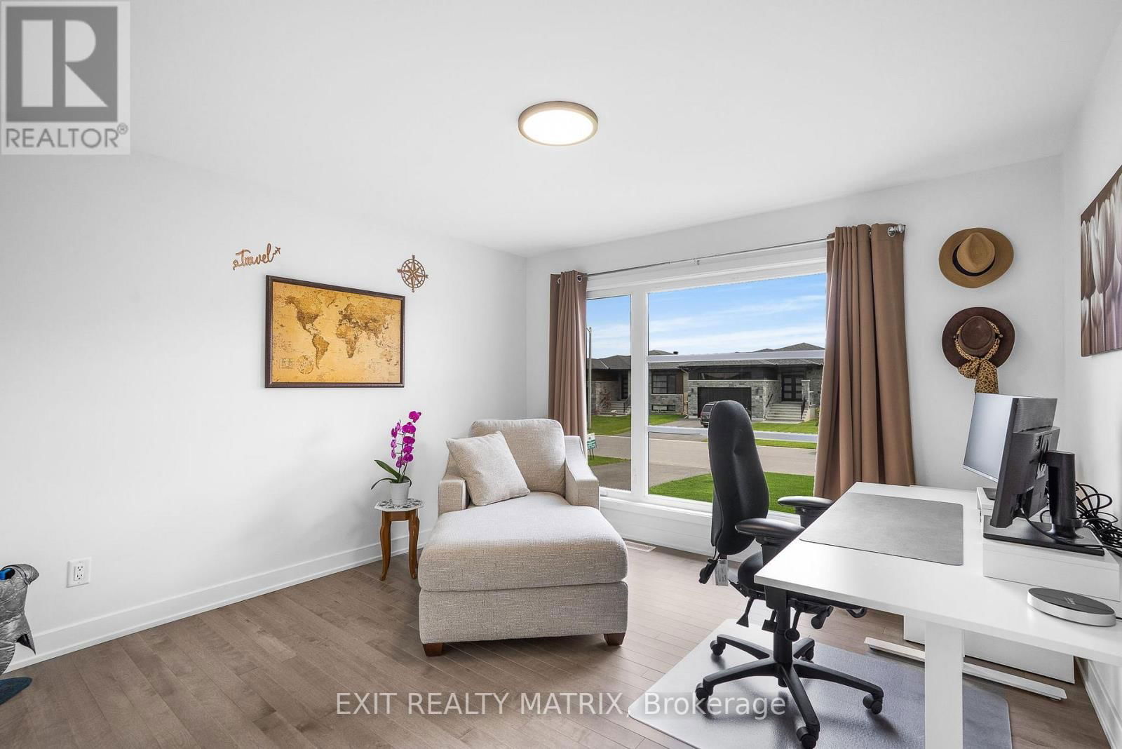521 BARRAGE STREET Image 17