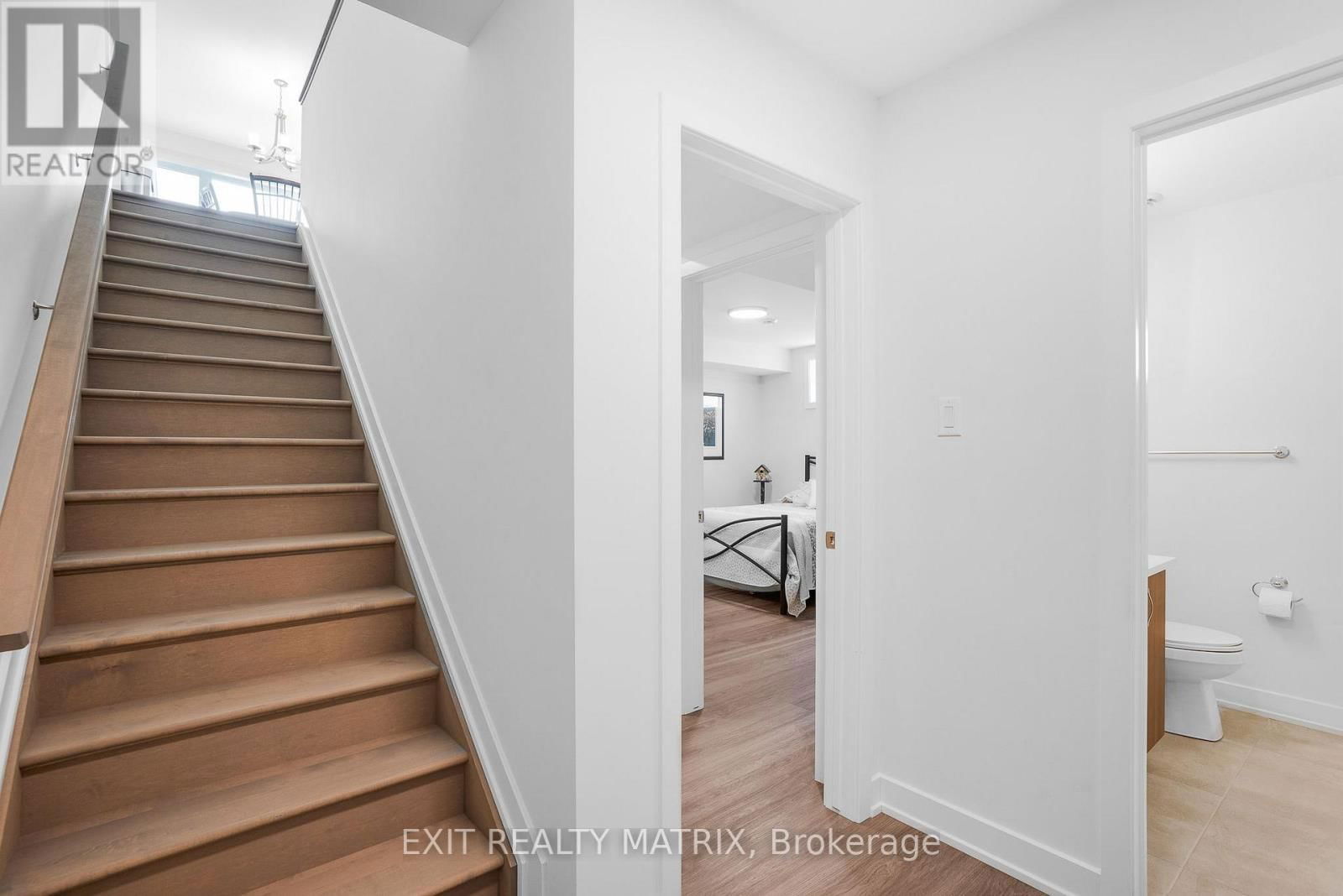 521 BARRAGE STREET Image 18