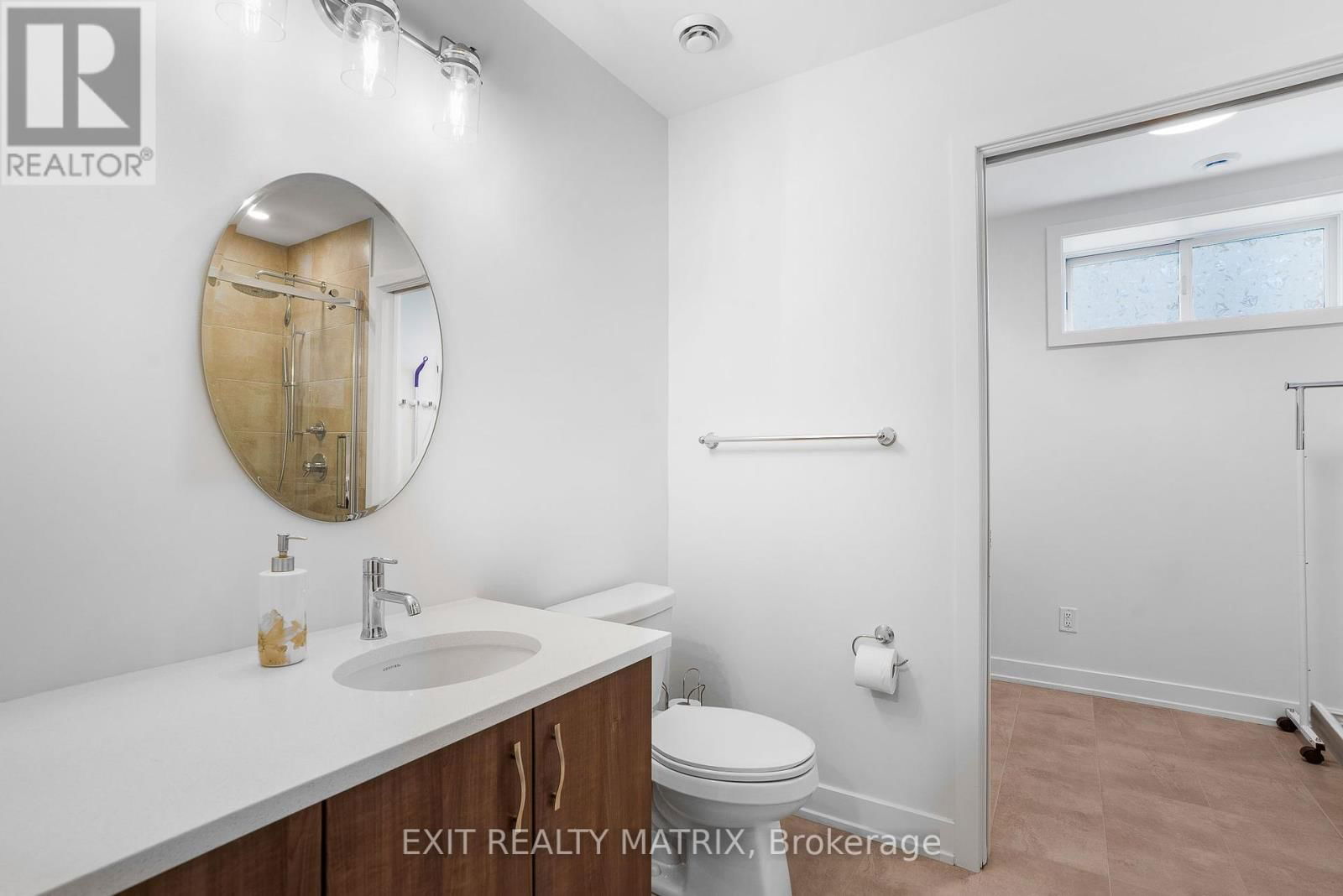 521 BARRAGE STREET Image 19