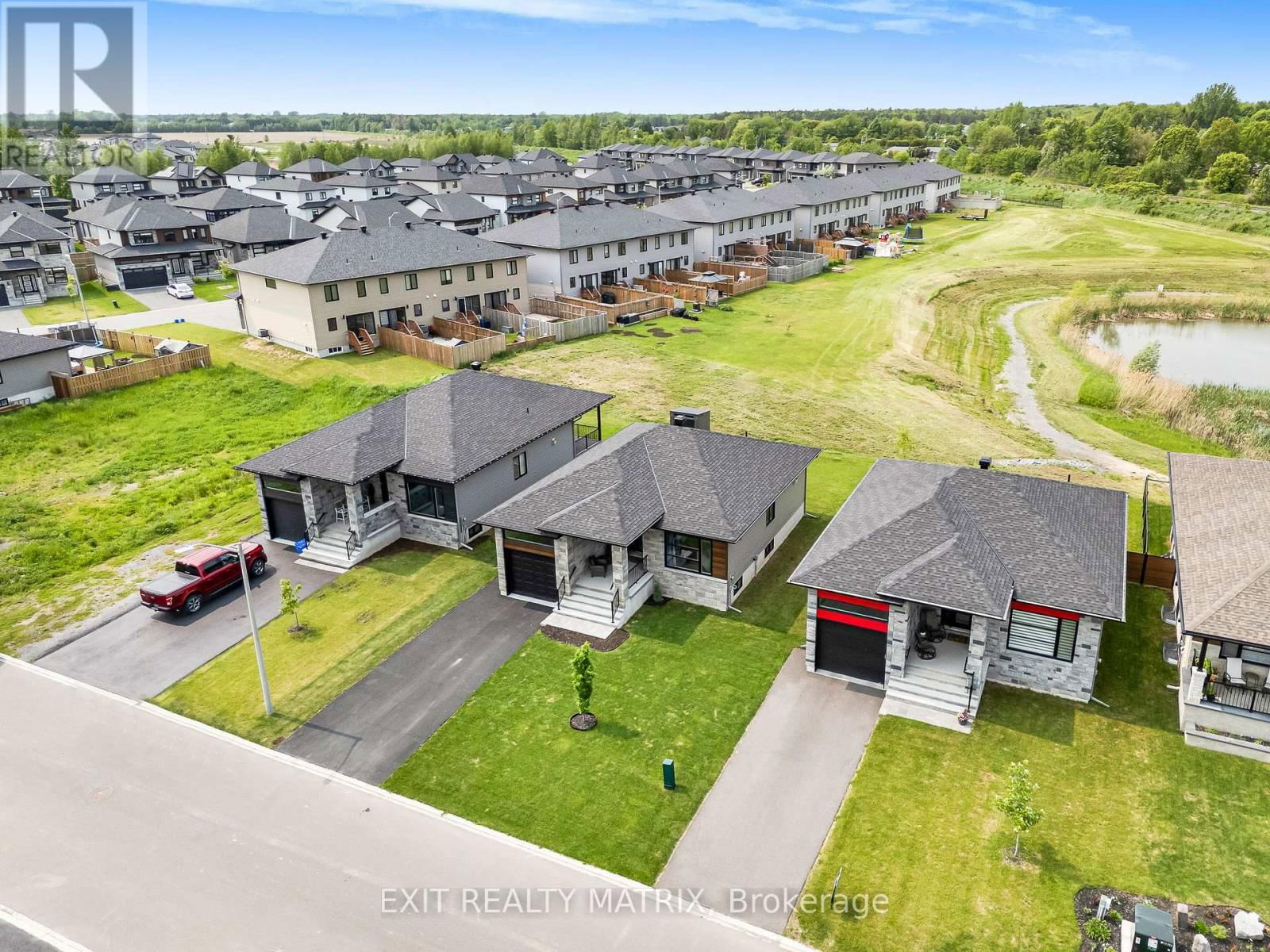 521 BARRAGE STREET Image 30