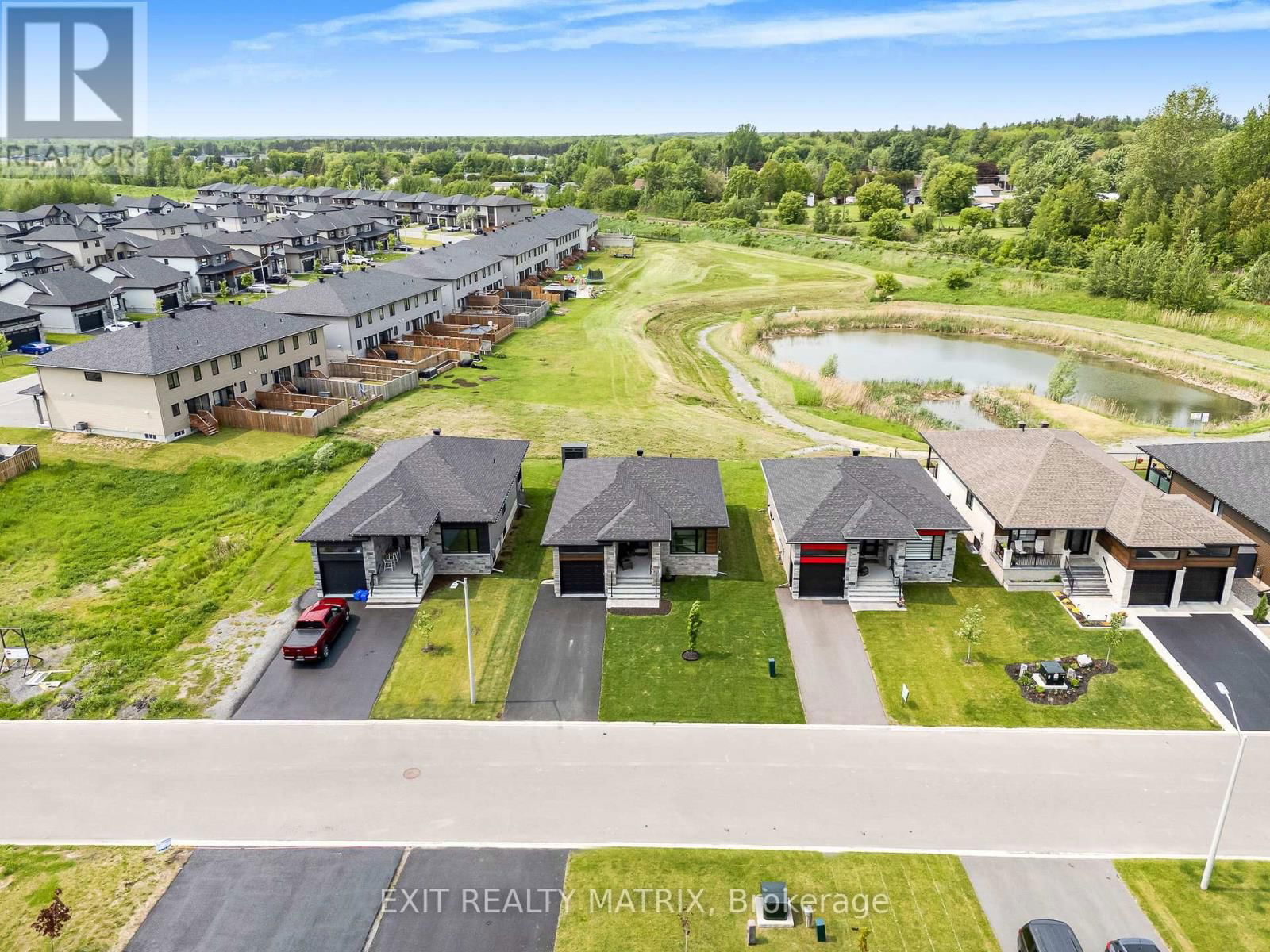 521 BARRAGE STREET Image 31