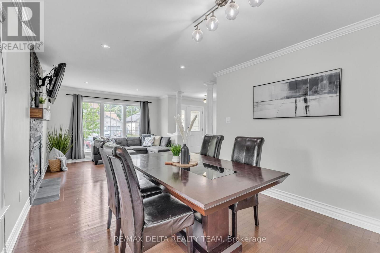 129 ROYAL COURT Image 7