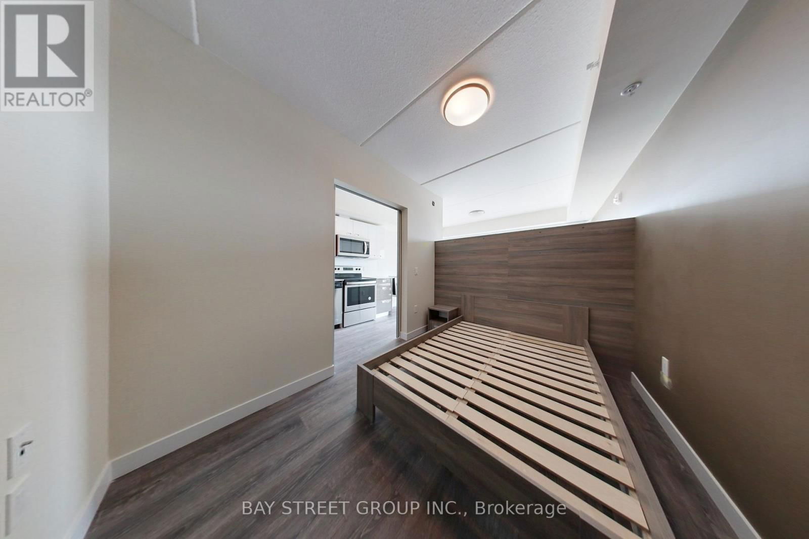 305 - 257 HEMLOCK STREET Image 4