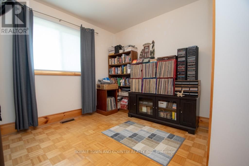 24 GOODMAN ROAD Image 28