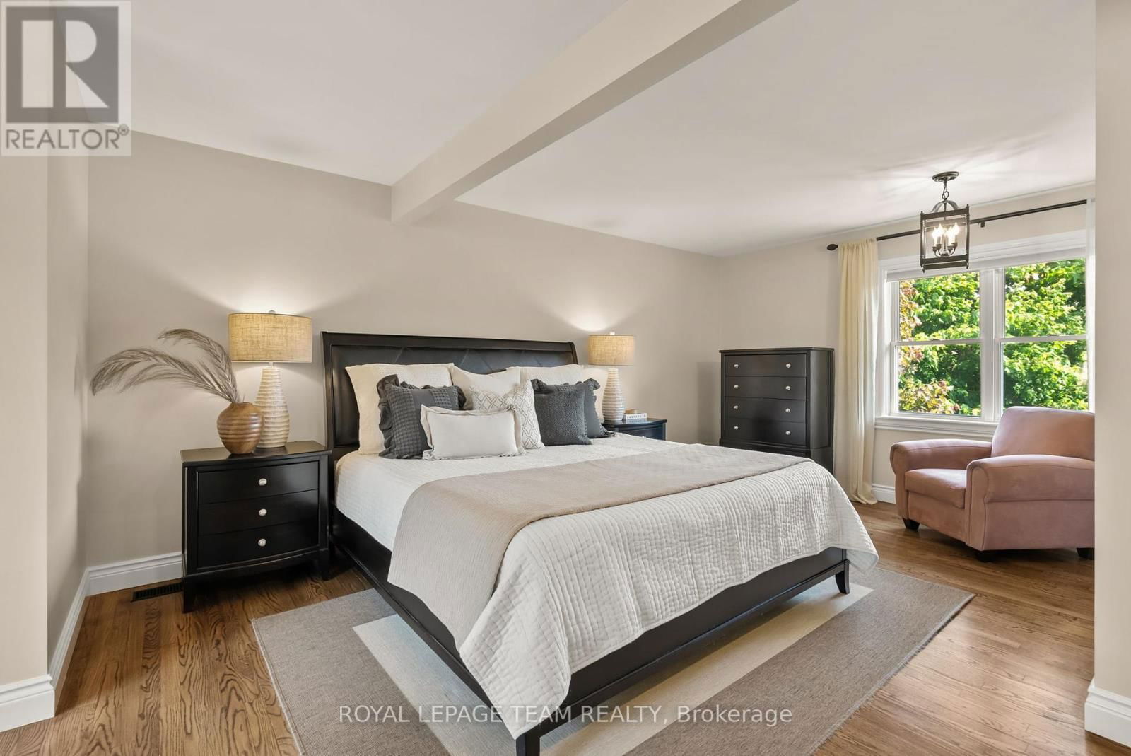 314 CLOTHIER STREET WEST Image 22