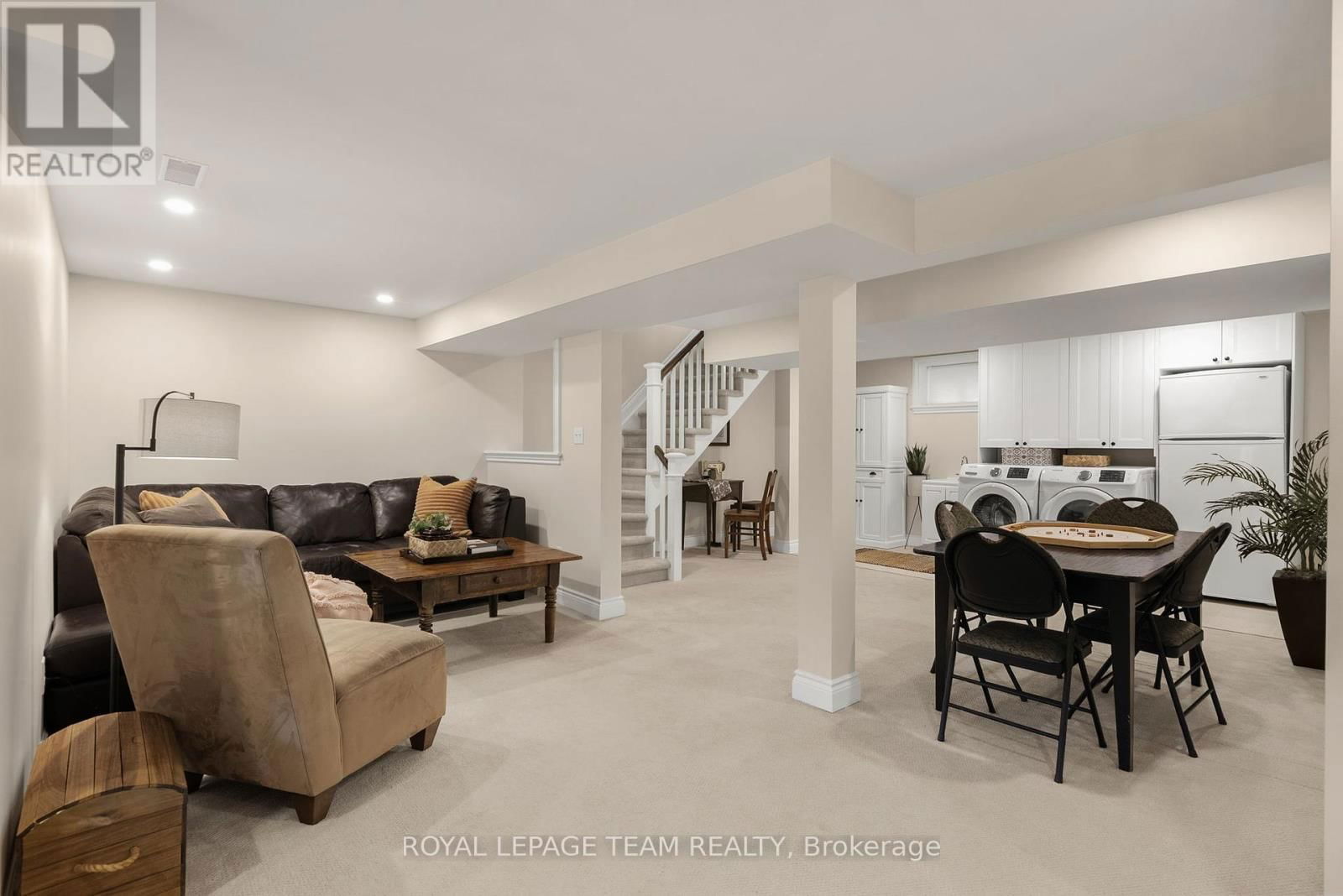 314 CLOTHIER STREET WEST Image 29