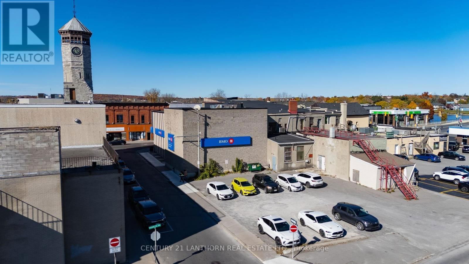 55 DUNDAS STREET WEST Image 16