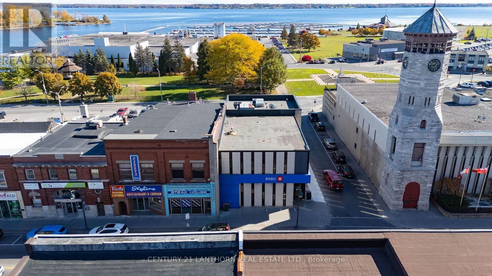 55 DUNDAS STREET WEST Image 25