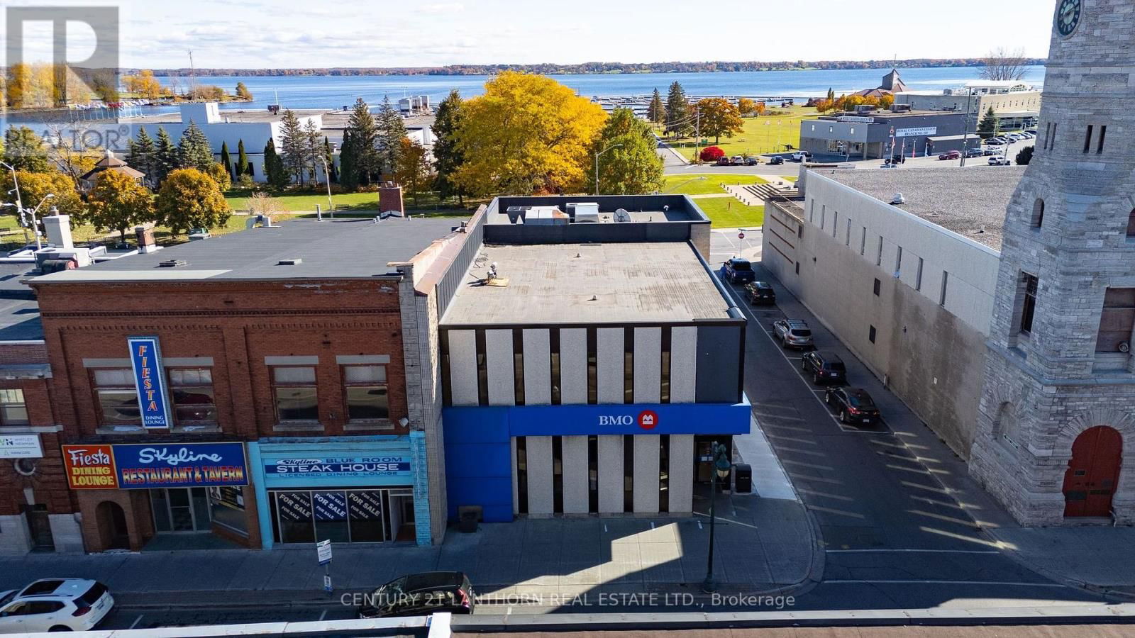 55 DUNDAS STREET WEST Image 27