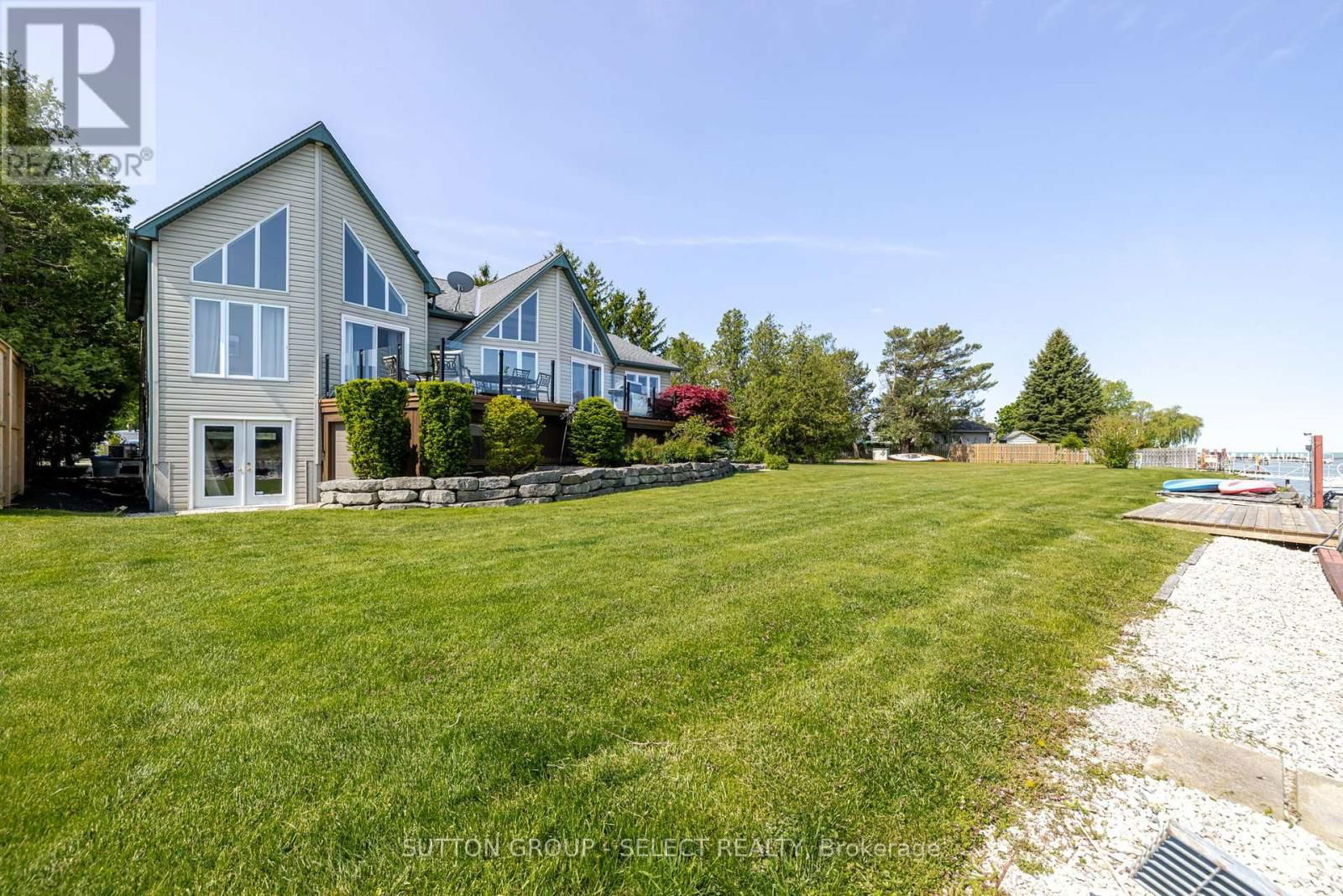7474 RIVERSIDE DRIVE Image 10