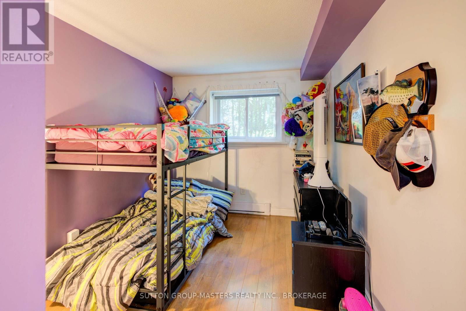 580 ARMSTRONG ROAD Image 12