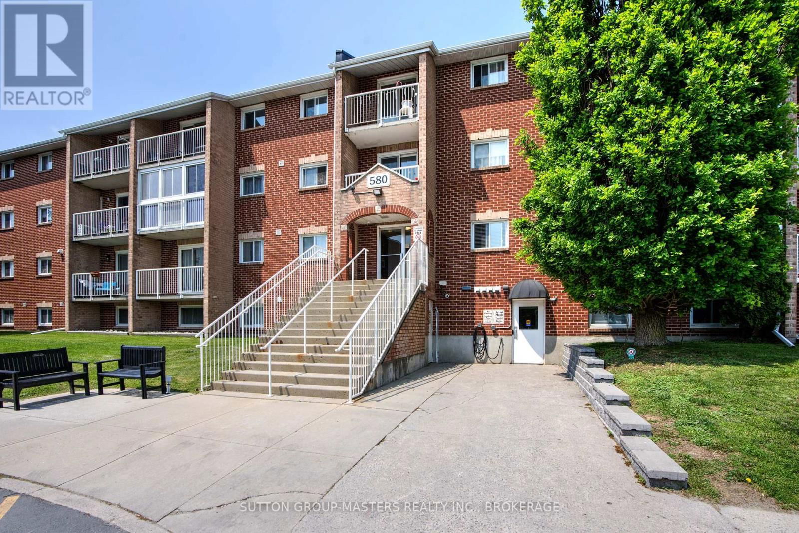 580 ARMSTRONG ROAD Image 2