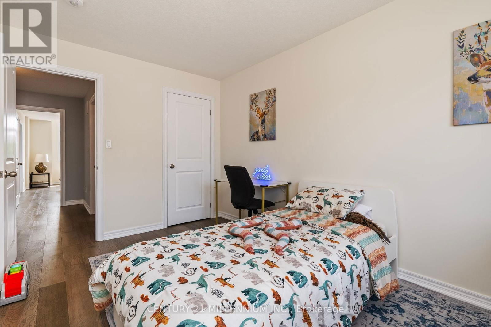 19 ARIETTA LANE Image 24