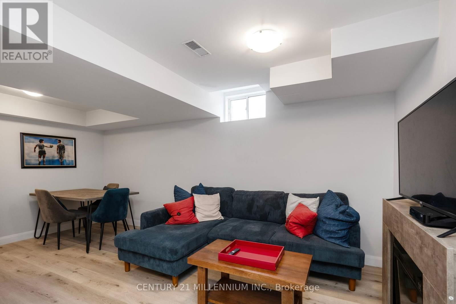 19 ARIETTA LANE Image 34
