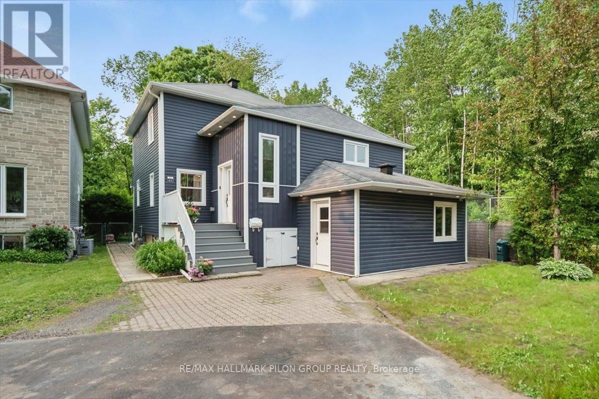 84 EASTPARK DRIVE Image 1
