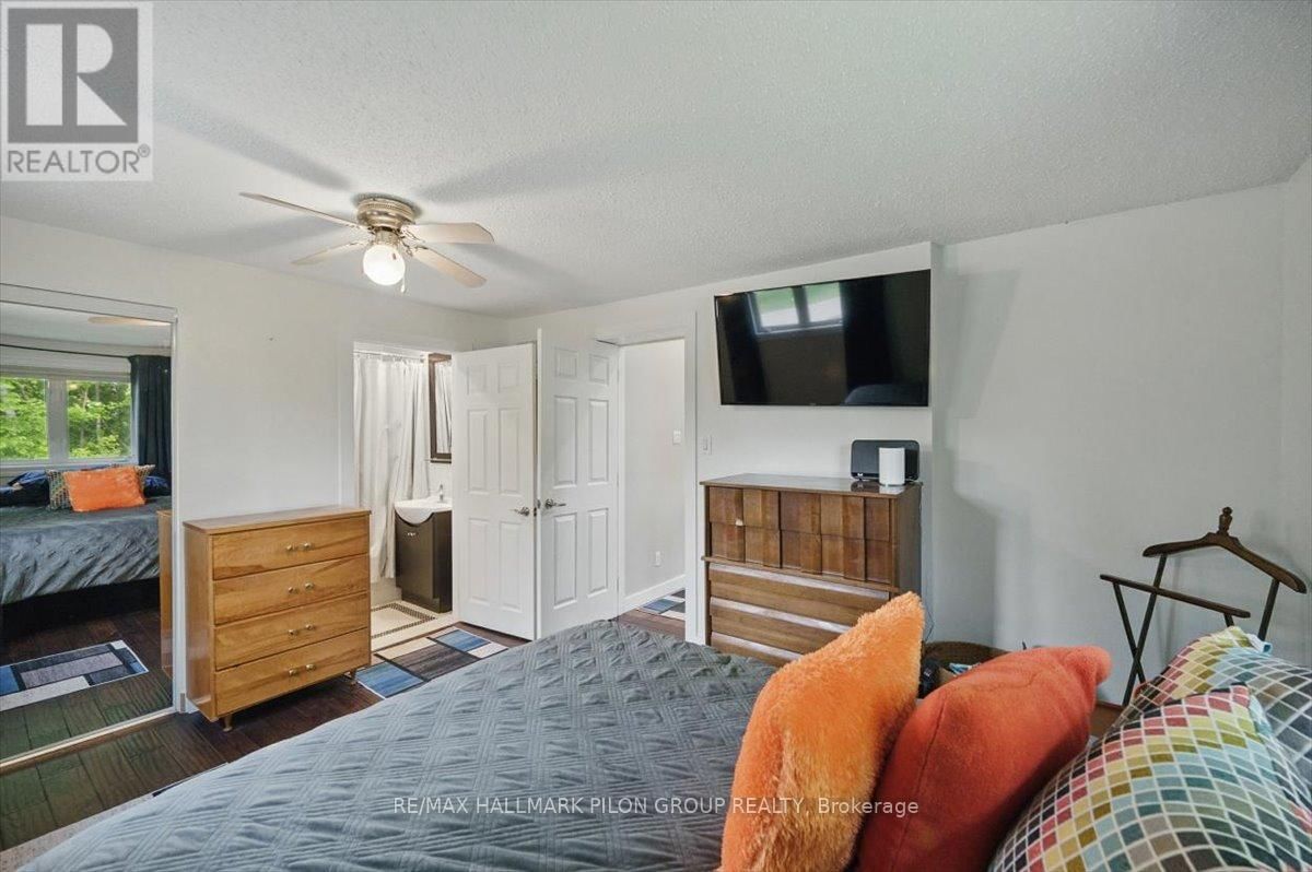 84 EASTPARK DRIVE Image 14
