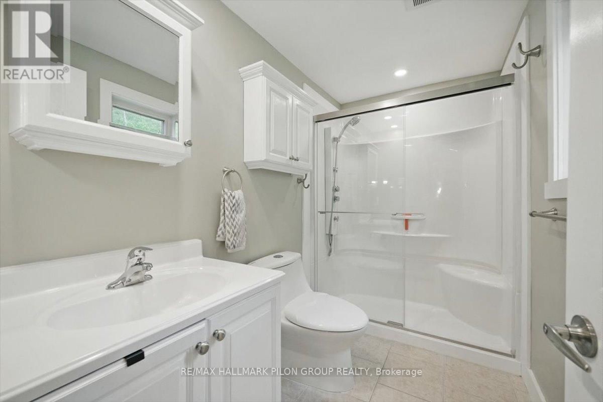 84 EASTPARK DRIVE Image 15