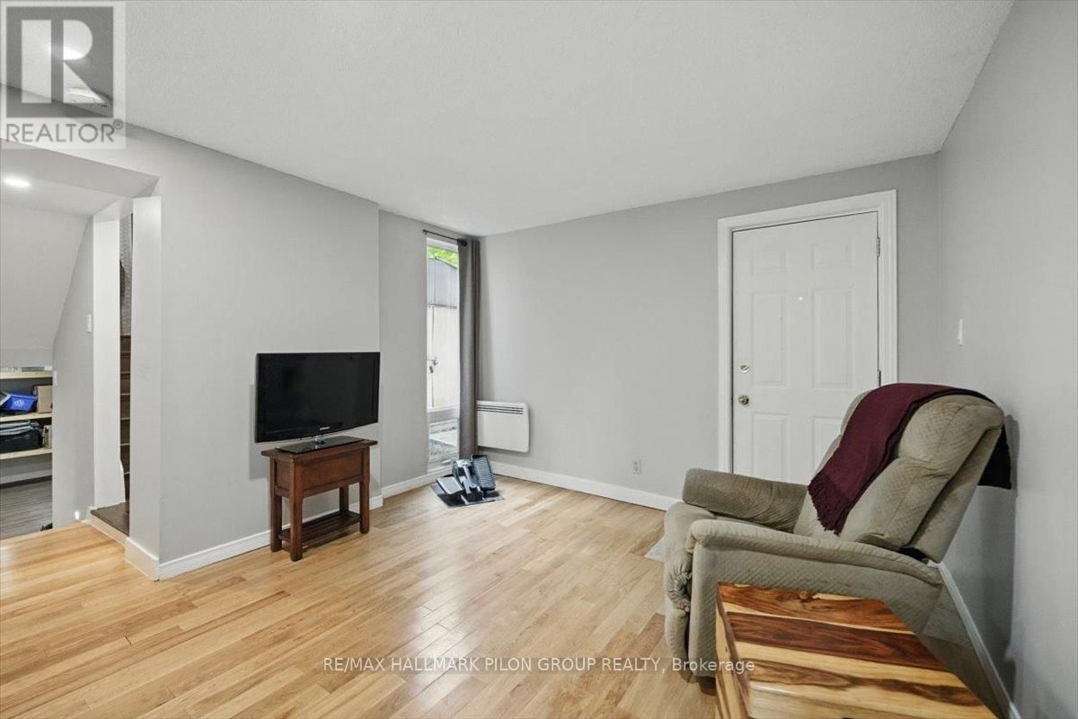 84 EASTPARK DRIVE Image 20